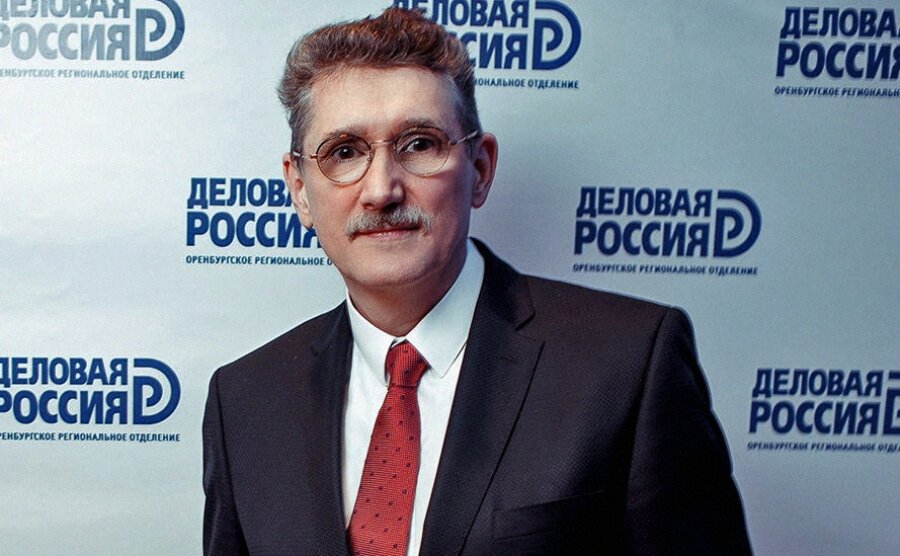 Аникеев Андрей Анатольевич — председатель комитета Законодательного собрания по экономической политике, промышленности и предпринимательству