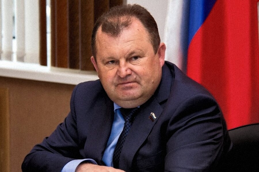 Сало Александр Владимирович — бывший заместитель председателя Законодательного собрания области