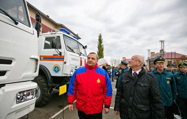 Министр МЧС и губернатор заявили о готовности оренбургских спасателей к зиме