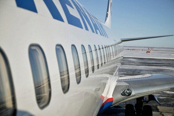 «Оренбургские авиалинии» требуют с новосибирского аэропорта почти 10 млн рублей